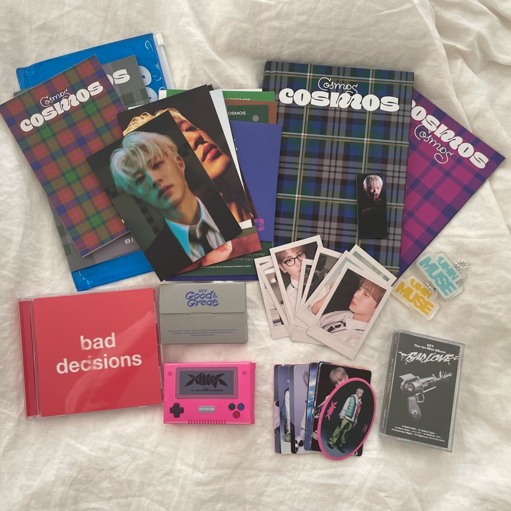 Kpop boy group album set BTS shinee key b.i